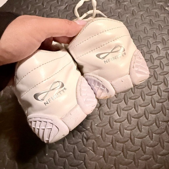 Like New Nfinity Cheer Shoes Size 8 - Picture 3 of 6